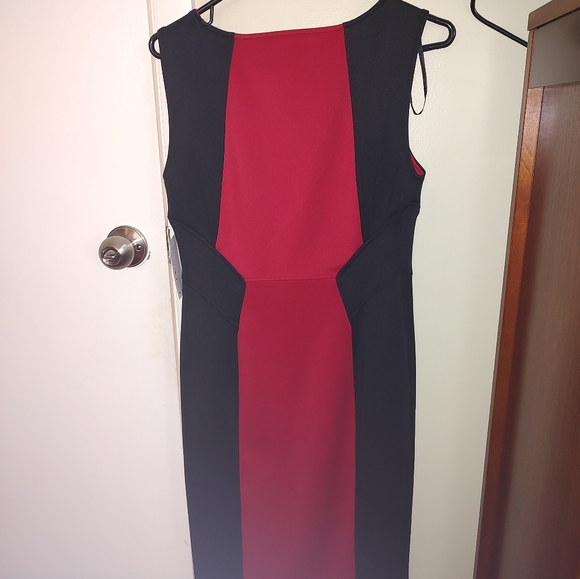 Black and Red dress - Picture 3 of 3